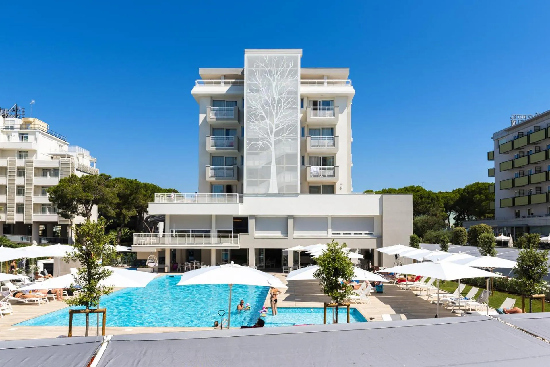 Life Hotel 4 Superior