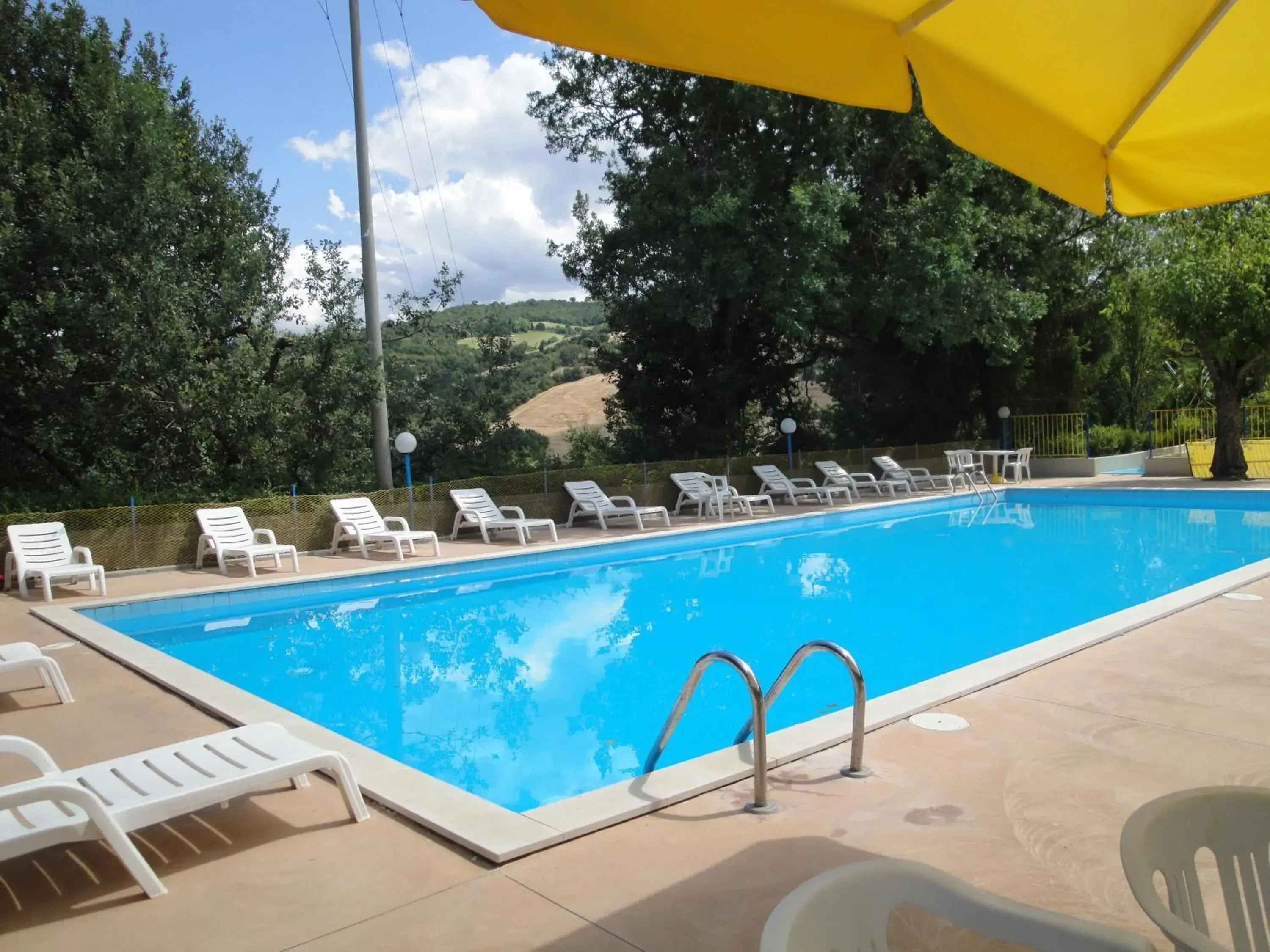 Swimming pool in Hotel La Meridiana Swimming pool in Hotel La Meridiana