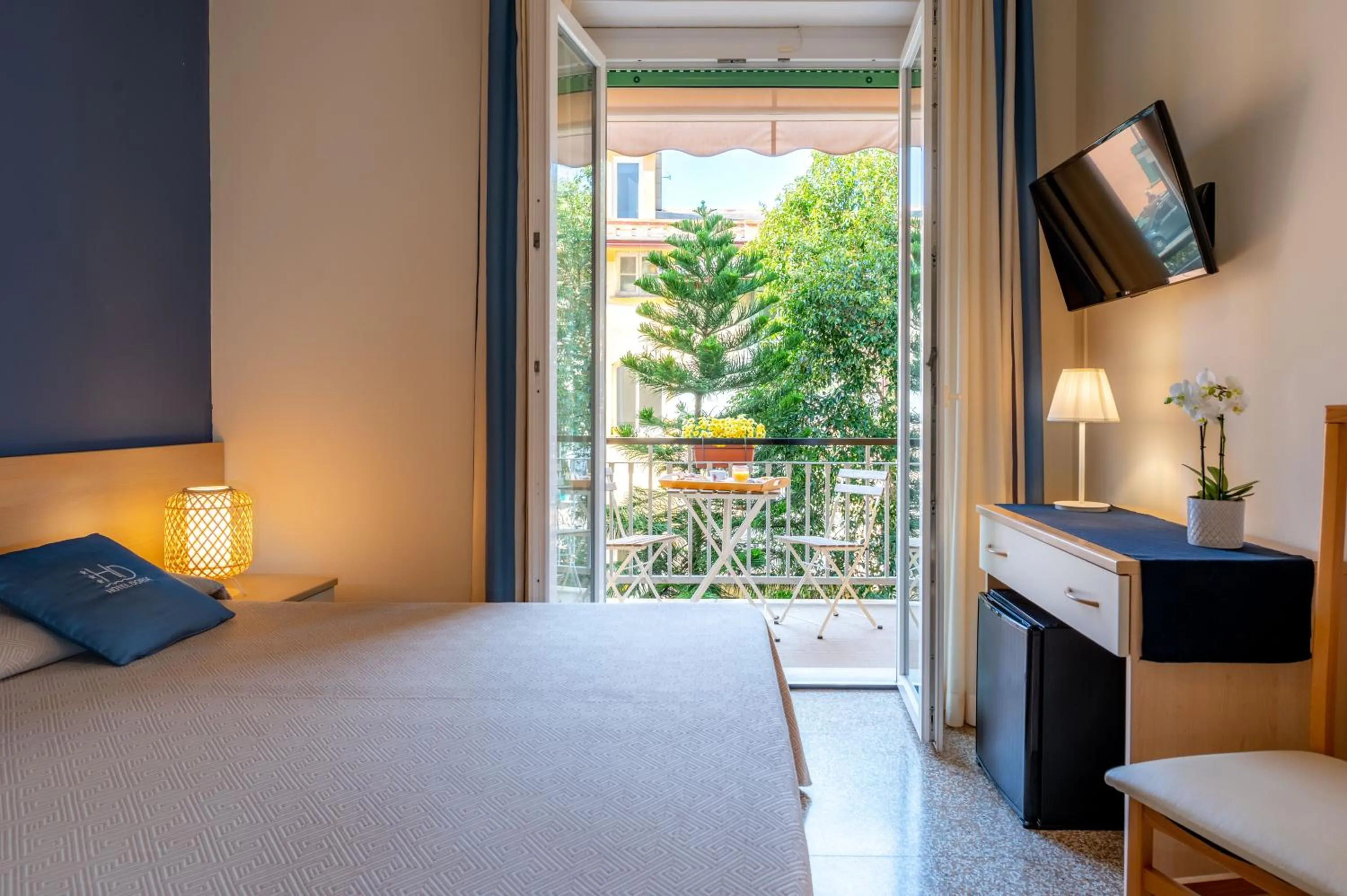 Bed in Hotel Doria