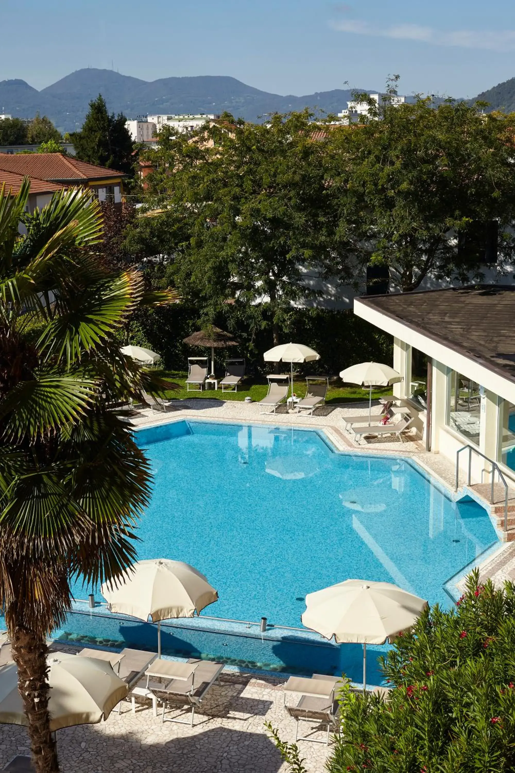 Pool view in Hotel Aqua Pool view in Hotel Aqua