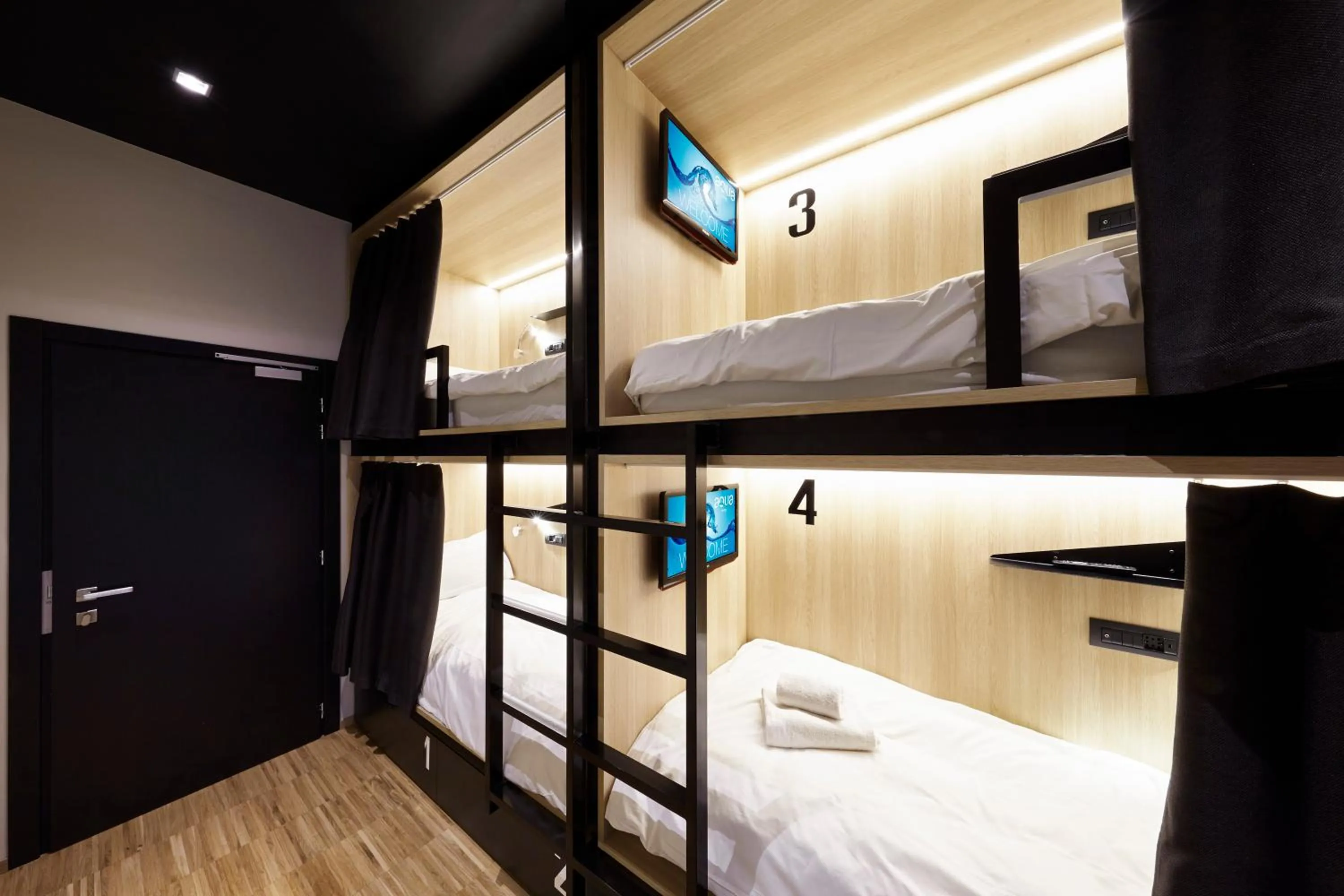 Photo of the whole room, Bed in Hotel Aqua