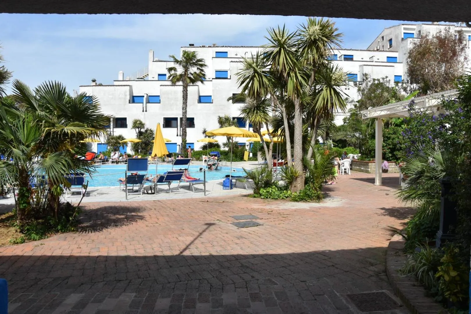 Marina Club Hotel