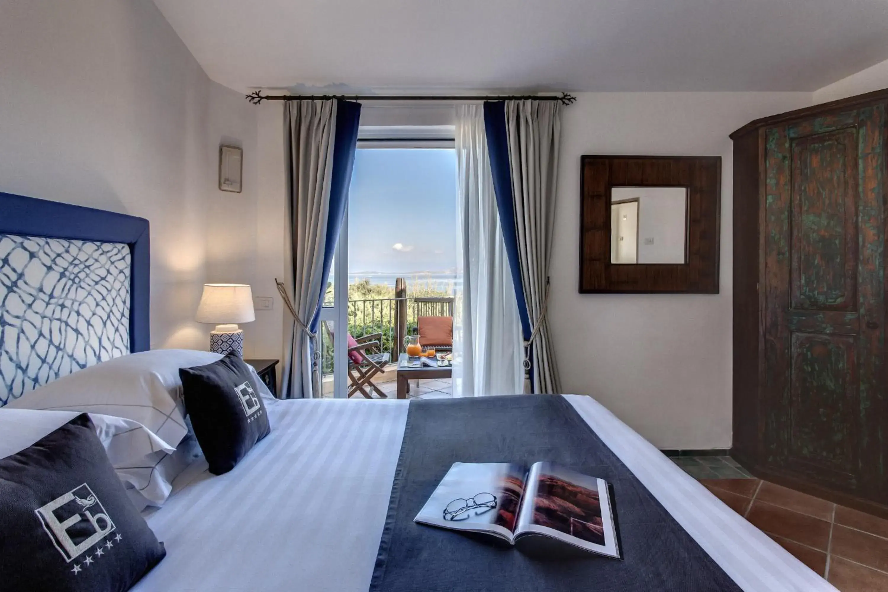 Sea view, Bed in L'Ea Bianca Luxury Resort Sea view, Bed in L'Ea Bianca Luxury Resort