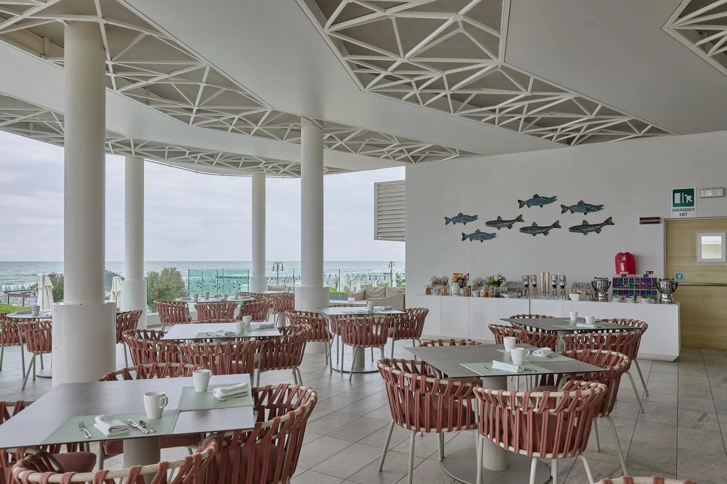 Restaurant/places to eat in Hotel Le Soleil