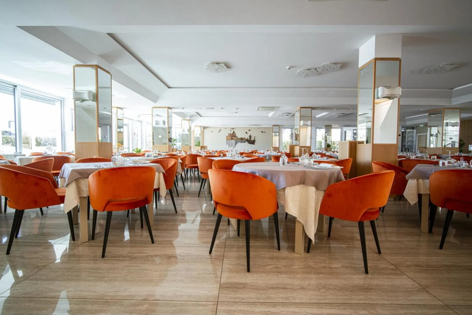 Restaurant/places to eat in Hotel Le Soleil