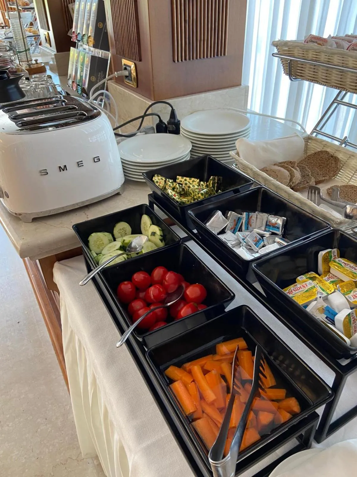 Buffet breakfast in Hotel Olivo