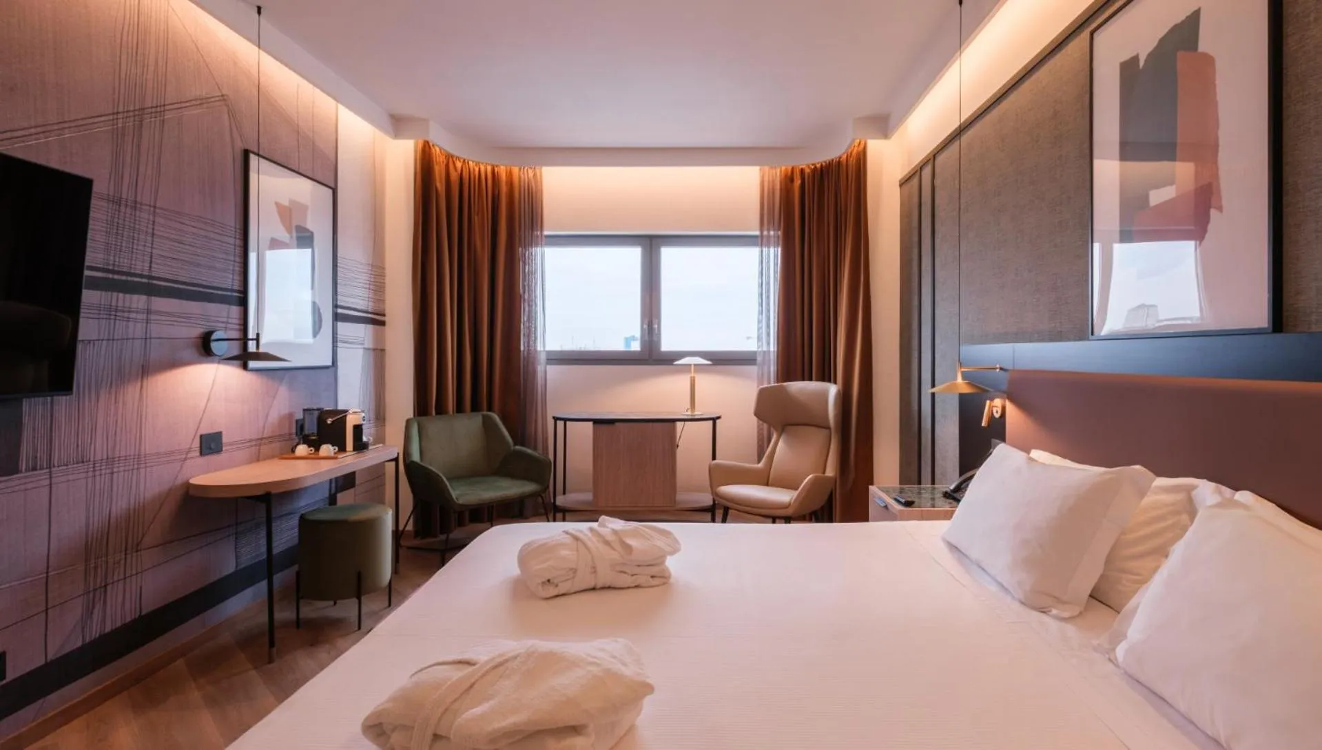 Deluxe Double or Twin Room with City View in Savhotel Mantegna Padova