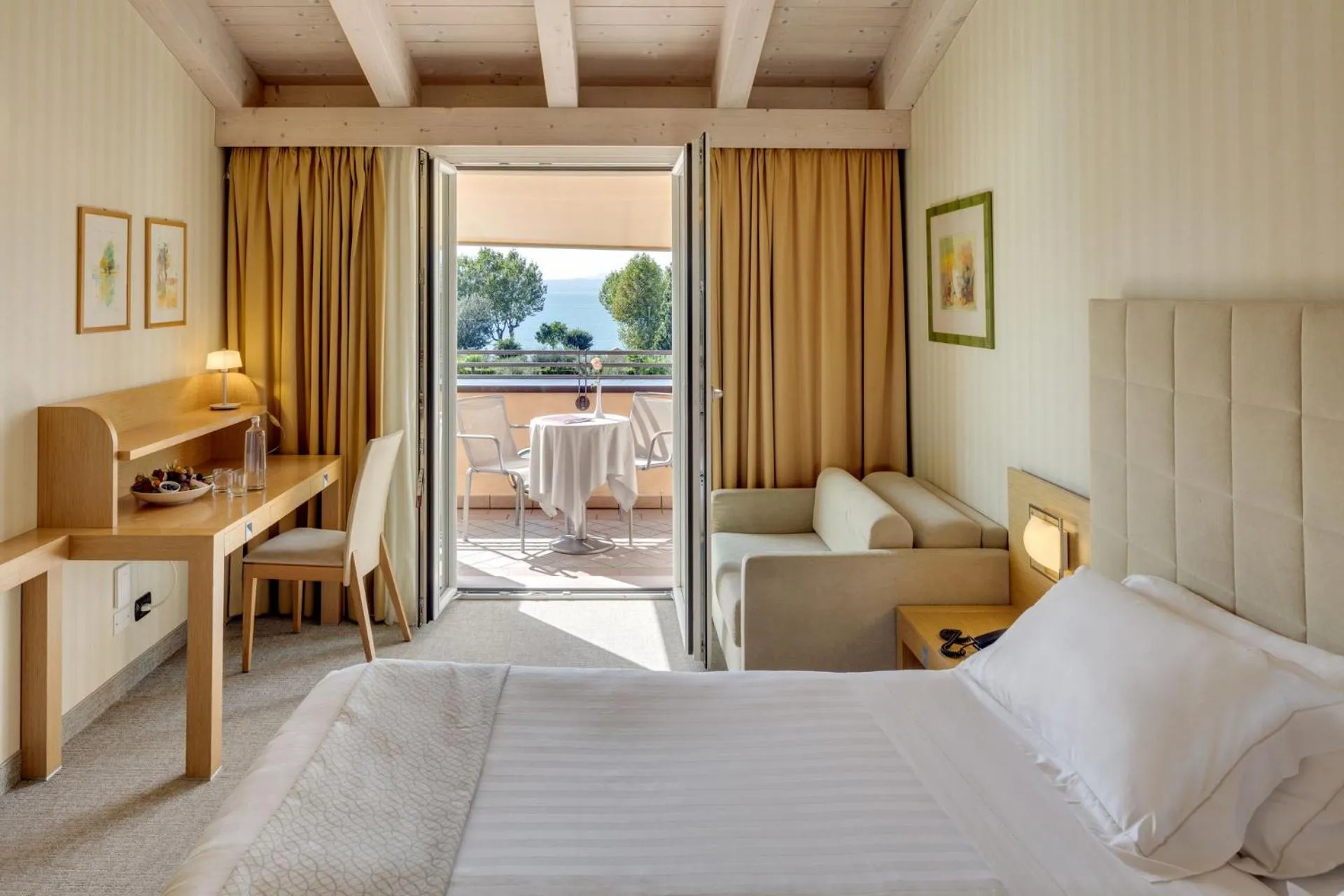 Bedroom, Bed in Hotel Caesius Thermae & Spa Resort