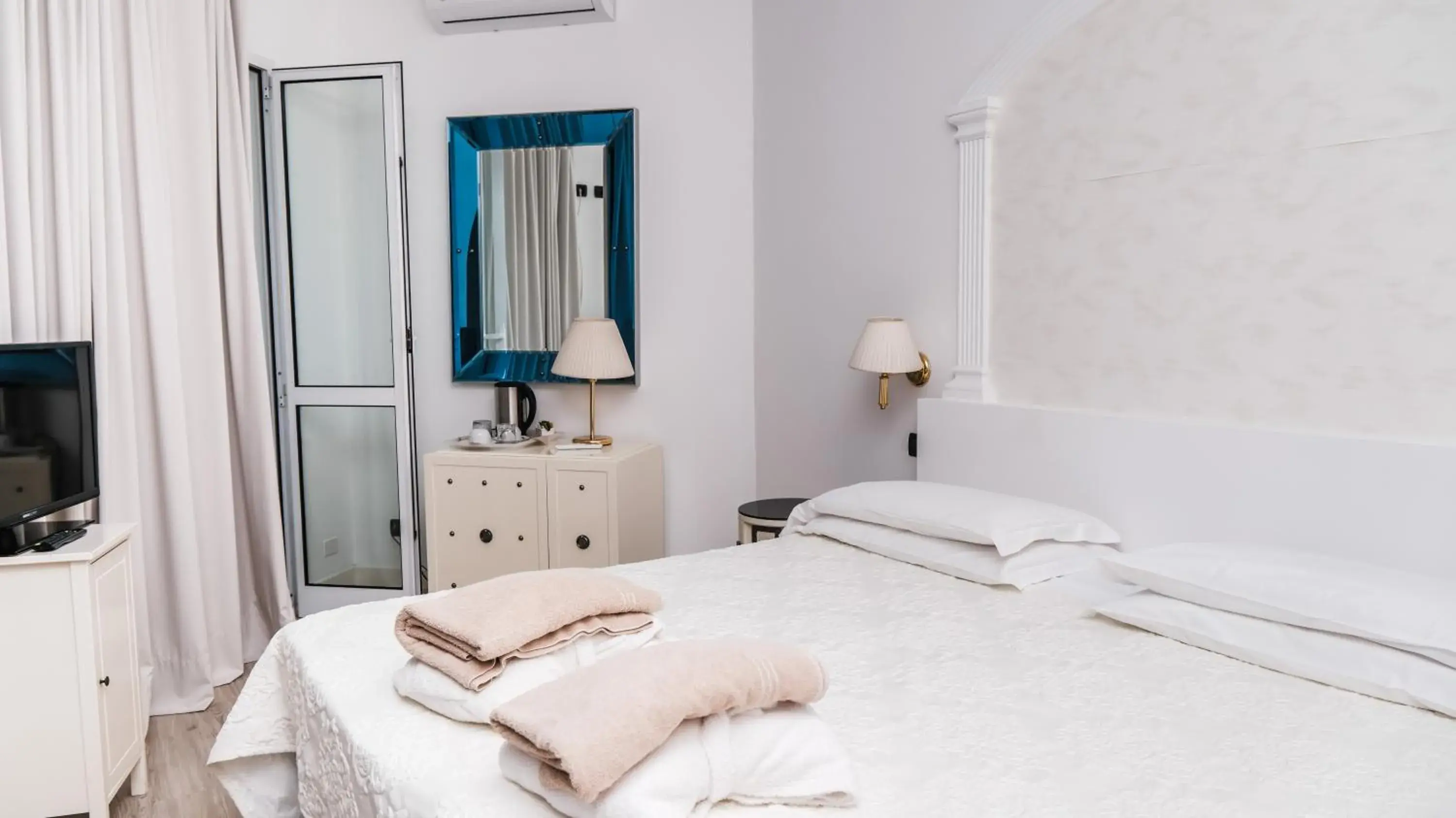 Bedroom, Bed in Bellavista Terme Resort & Spa Bedroom, Bed in Bellavista Terme Resort & Spa
