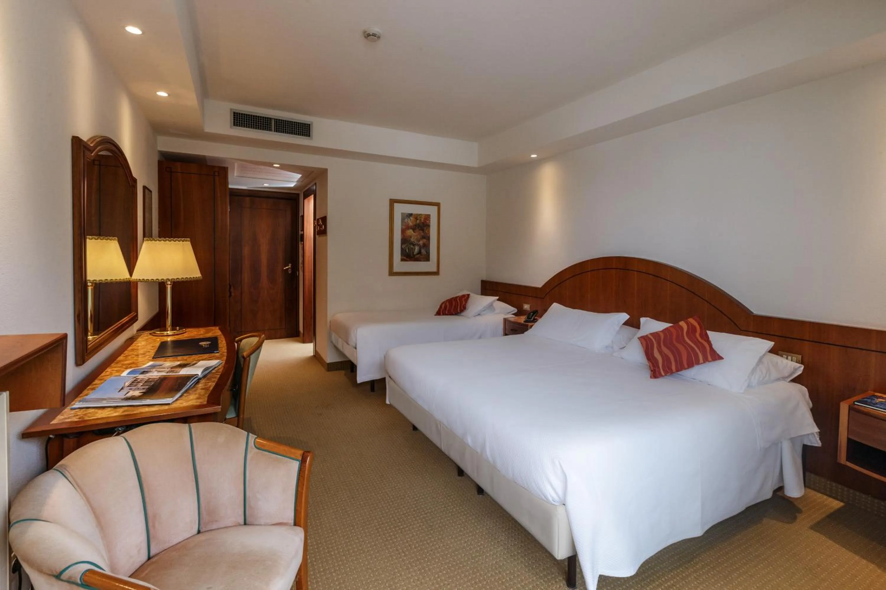 Classic Quadruple Room with Balcony in Hotel Terme Millepini