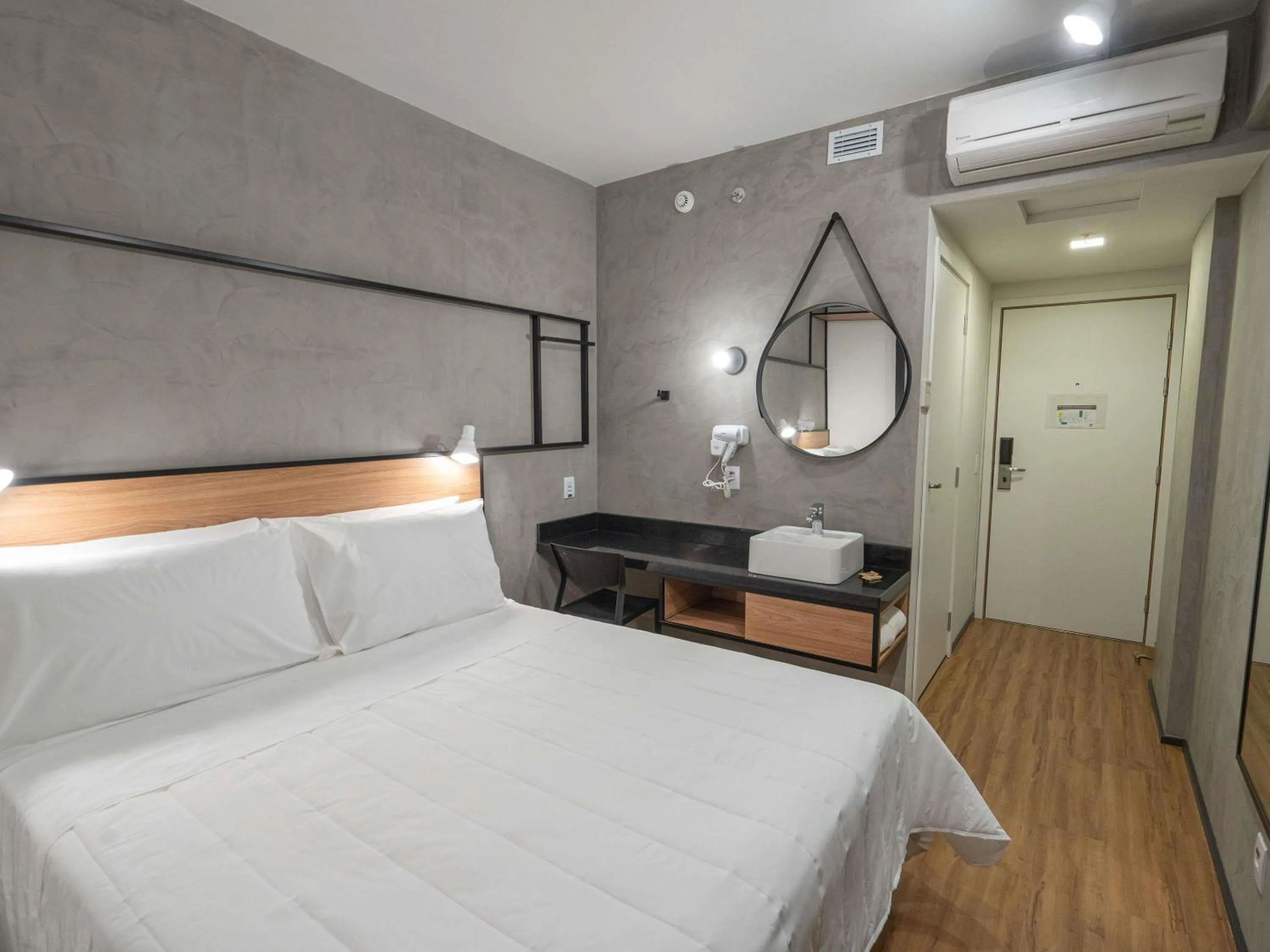 Standard Room with One Double Bed in ibis Guarapuava