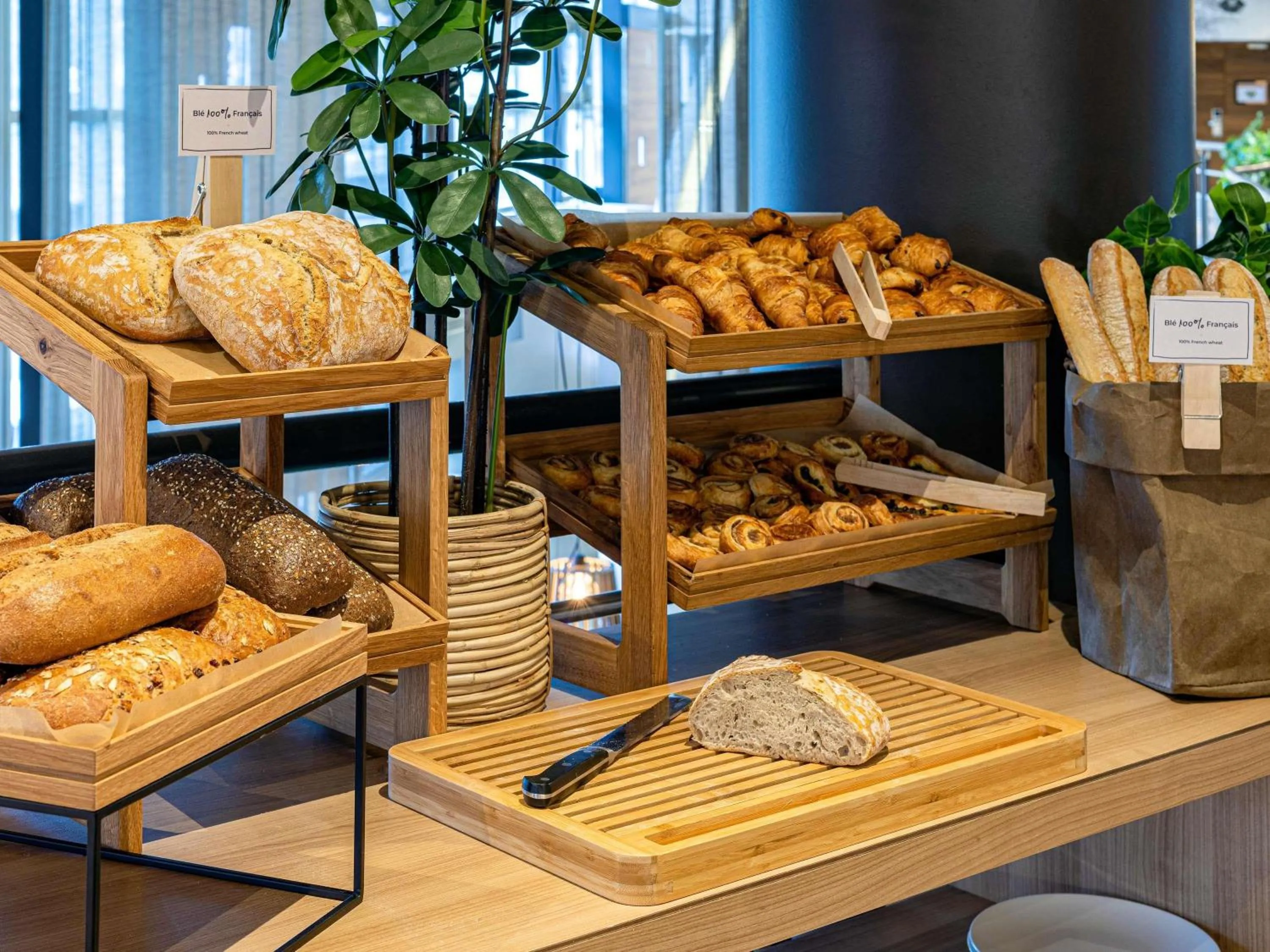 Breakfast in Novotel Ambassador Seoul Gangnam